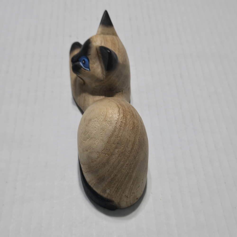 Carved Wooden Siamese Cat Sculpture Folk Art Figurine Statue Feline Shelf Sitter - Picture 5 of 14